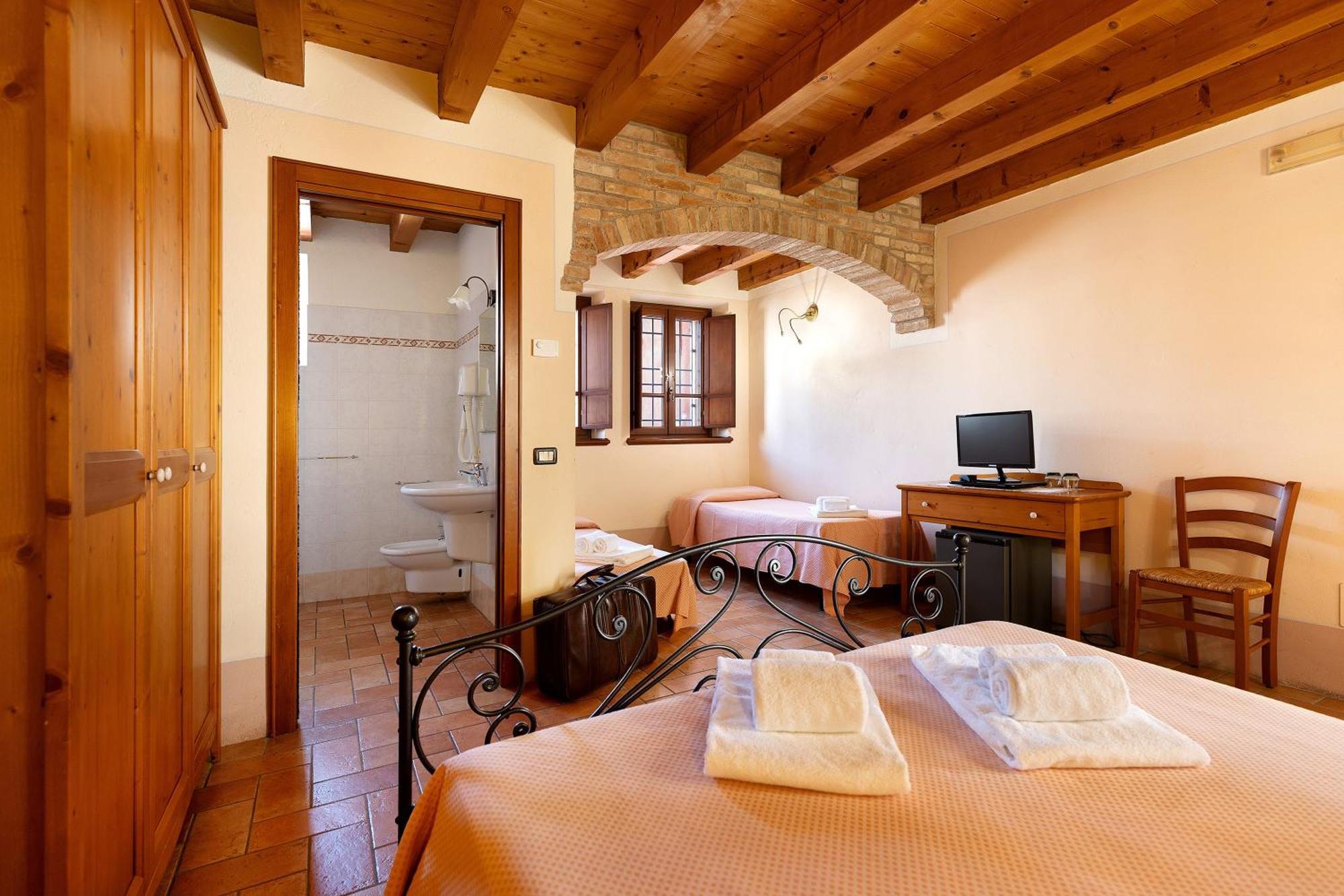 New Agriturismo Corte Olfino Monzambano Exterior foto